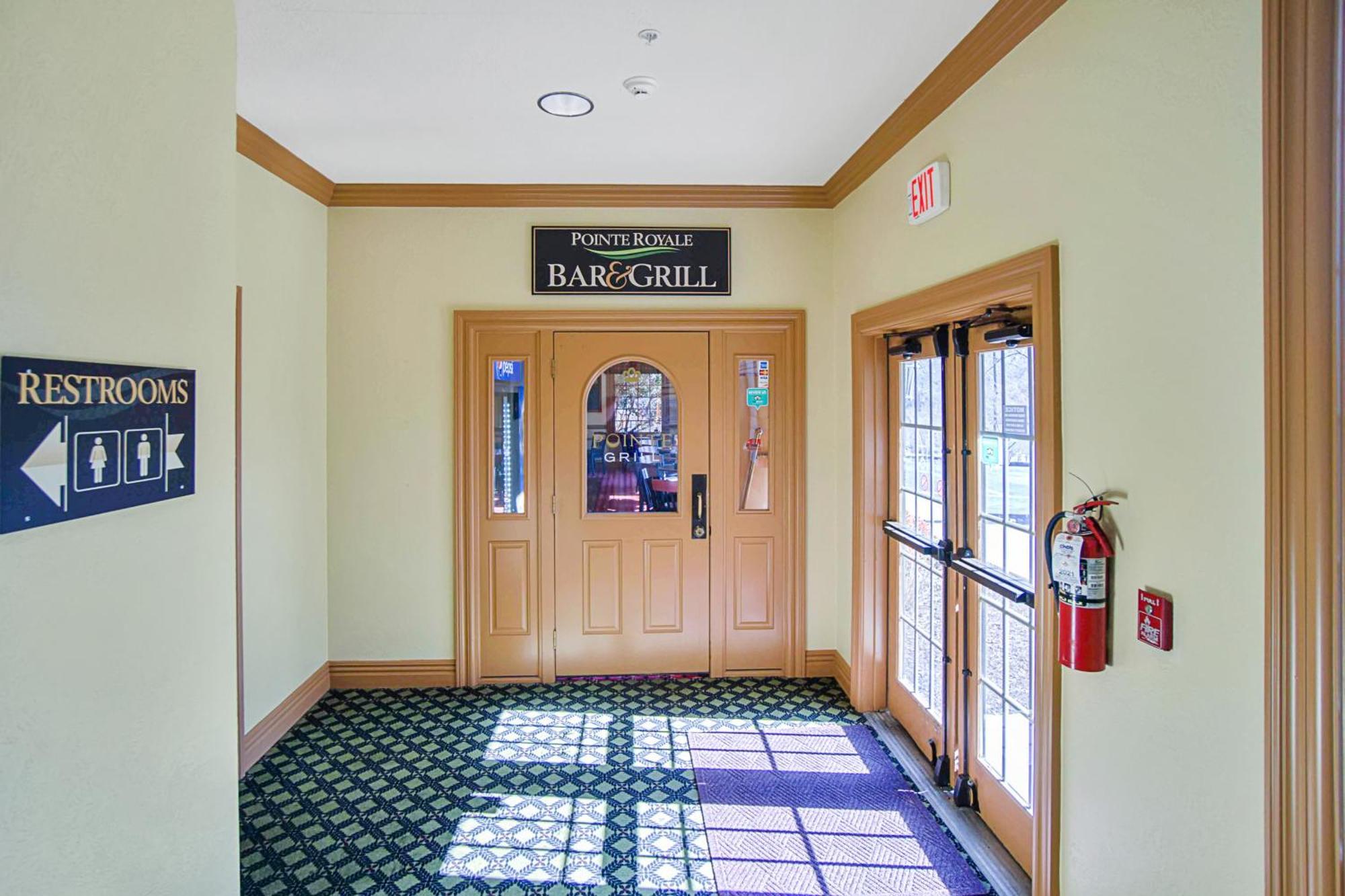 Lofty Retreat & Paradise Pointe Branson Pokoj fotografie