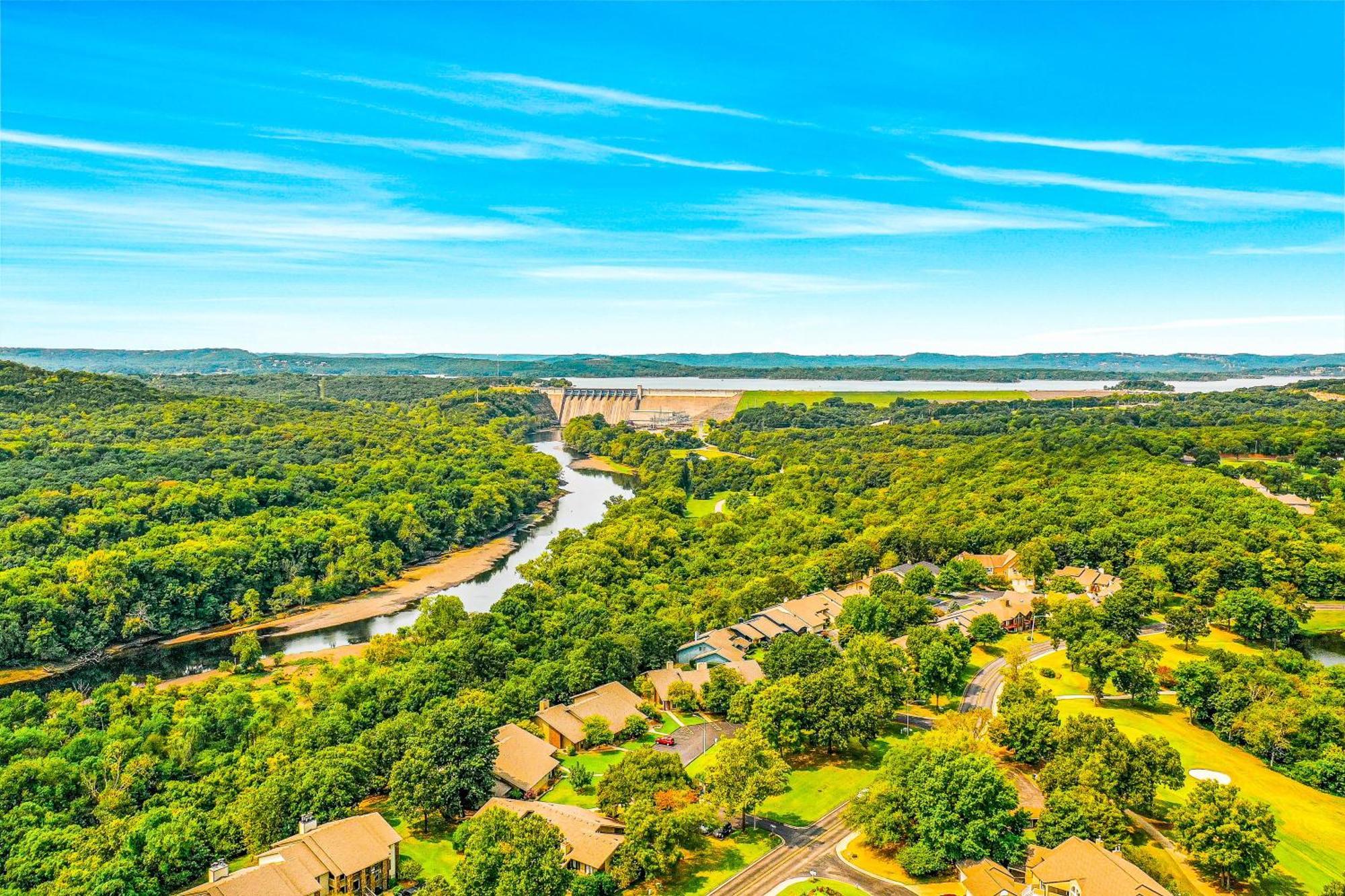Lofty Retreat & Paradise Pointe Branson Pokoj fotografie